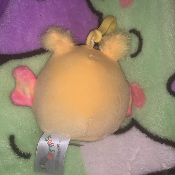 Miry the moth Valentine squishmallow clip - Picture 3 of 4